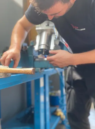 Operaio al lavoro